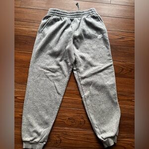 Nike gray kid's fleece sweatpants